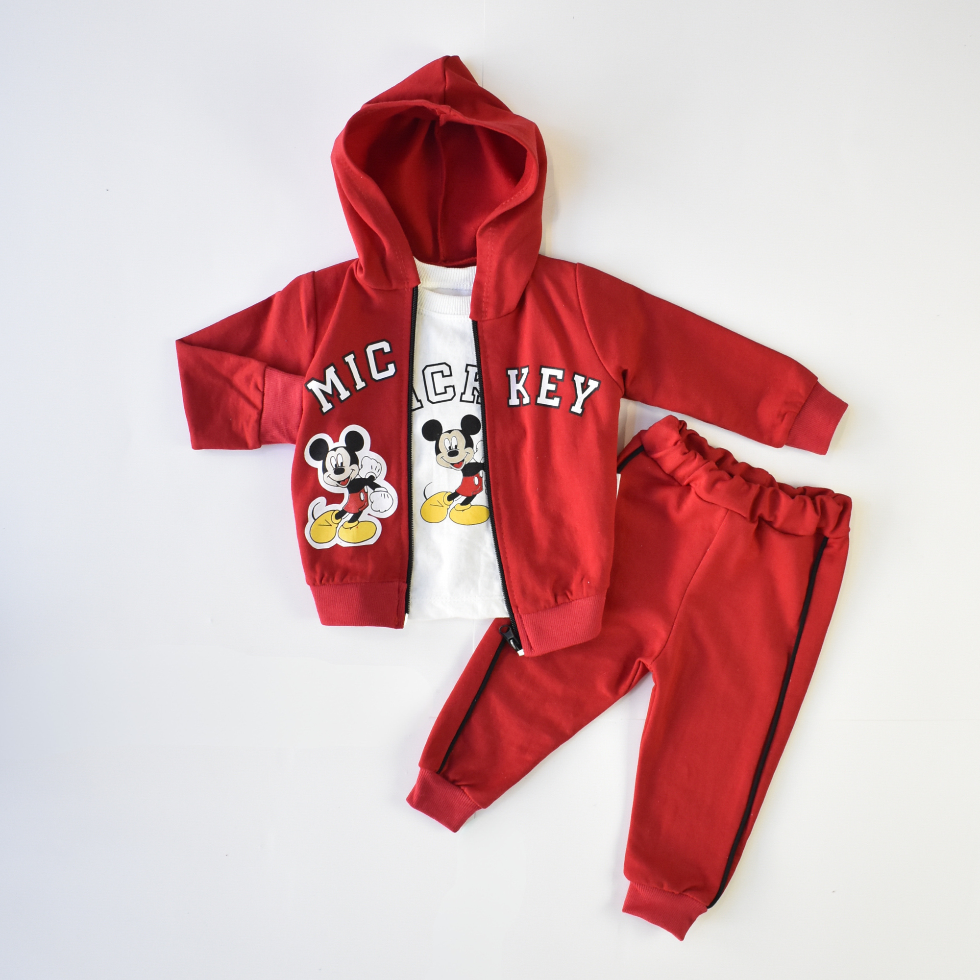 Cozy Cotton Tracksuit Joggers Set for Active Boys :  Ensemble de survêtement en coton doux et confortable pour garçons actifs