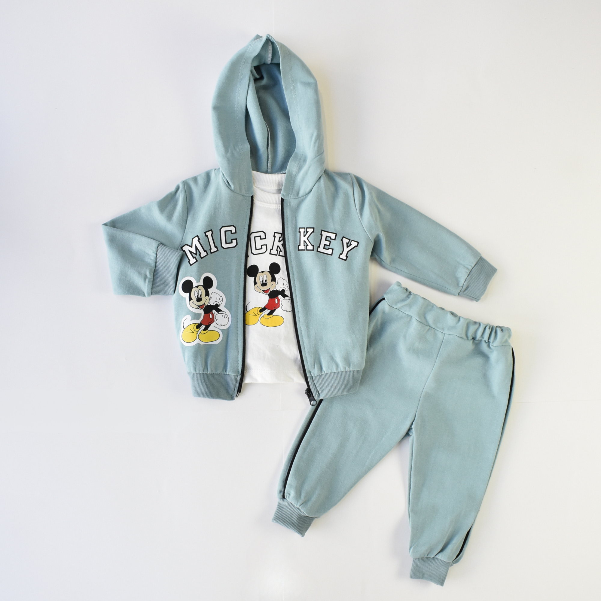 Cozy Cotton Tracksuit Joggers Set for Active Boys :  Ensemble de survêtement en coton doux et confortable pour garçons actifs