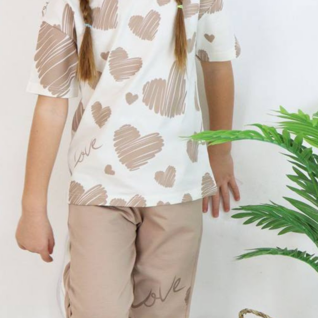 Scribble Hearts Girls Joggers Set : Ensemble de survêtements pour filles Scribble Hearts