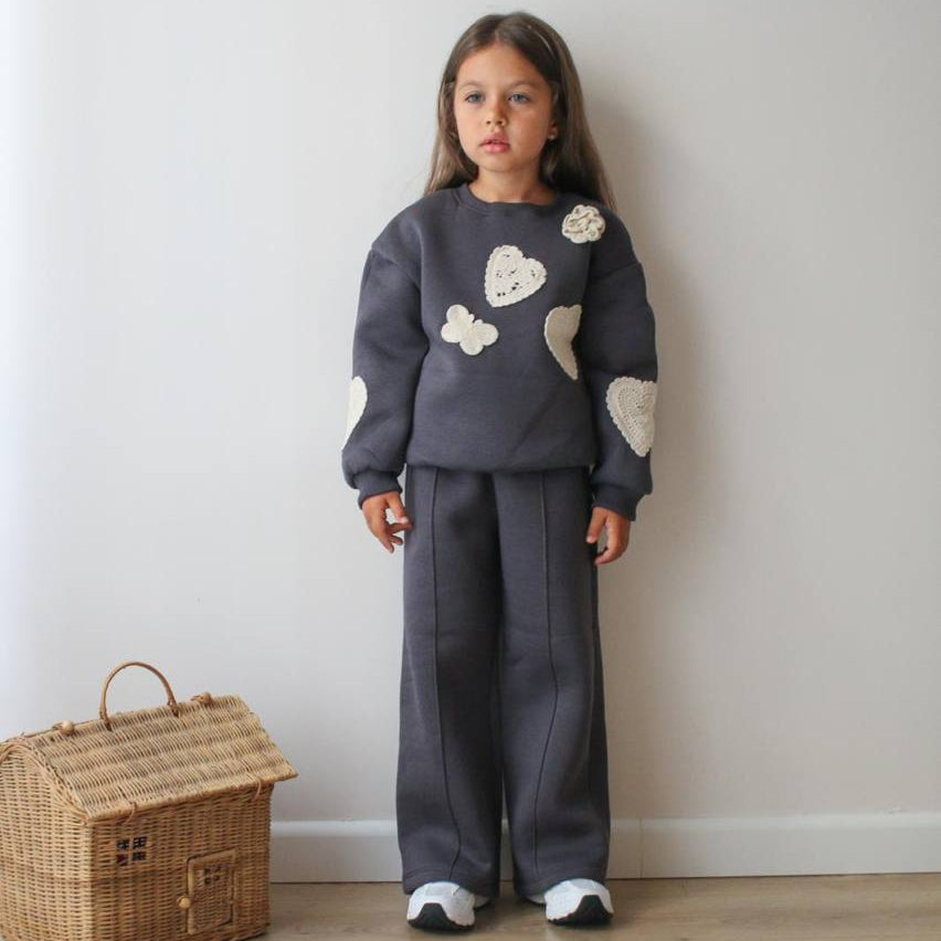 Lace Hearts Girls Casual Set : Ensemble décontracté pour filles avec cœurs en dentelle