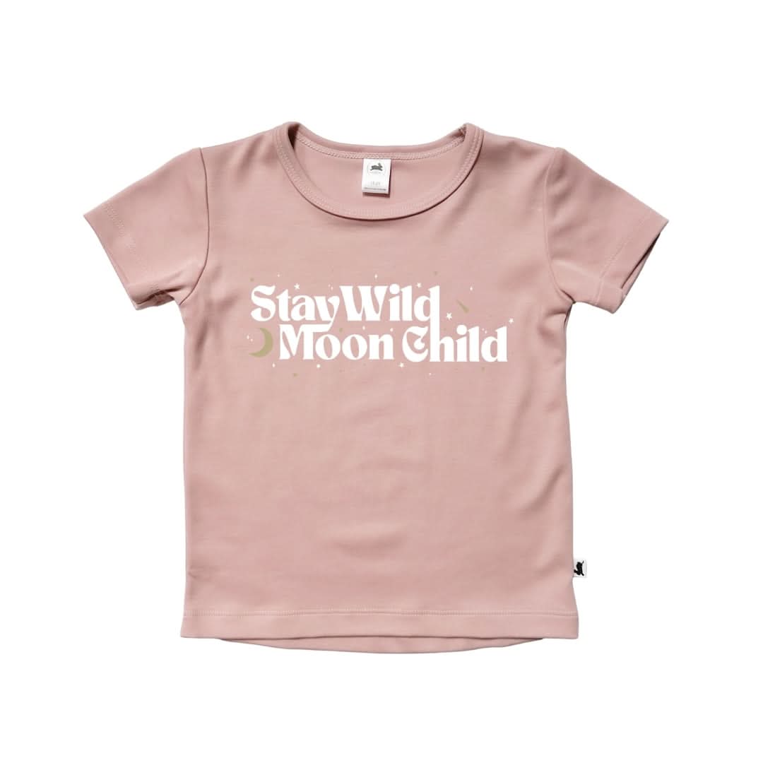Baby/Kids' Bamboo Graphic T-Shirt | "Stay Wild Moonchild" | Rosewood : T-shirt bébé/enfant à motif bambou | « Reste sauvage, enfant de la lune » | Bois de rose
