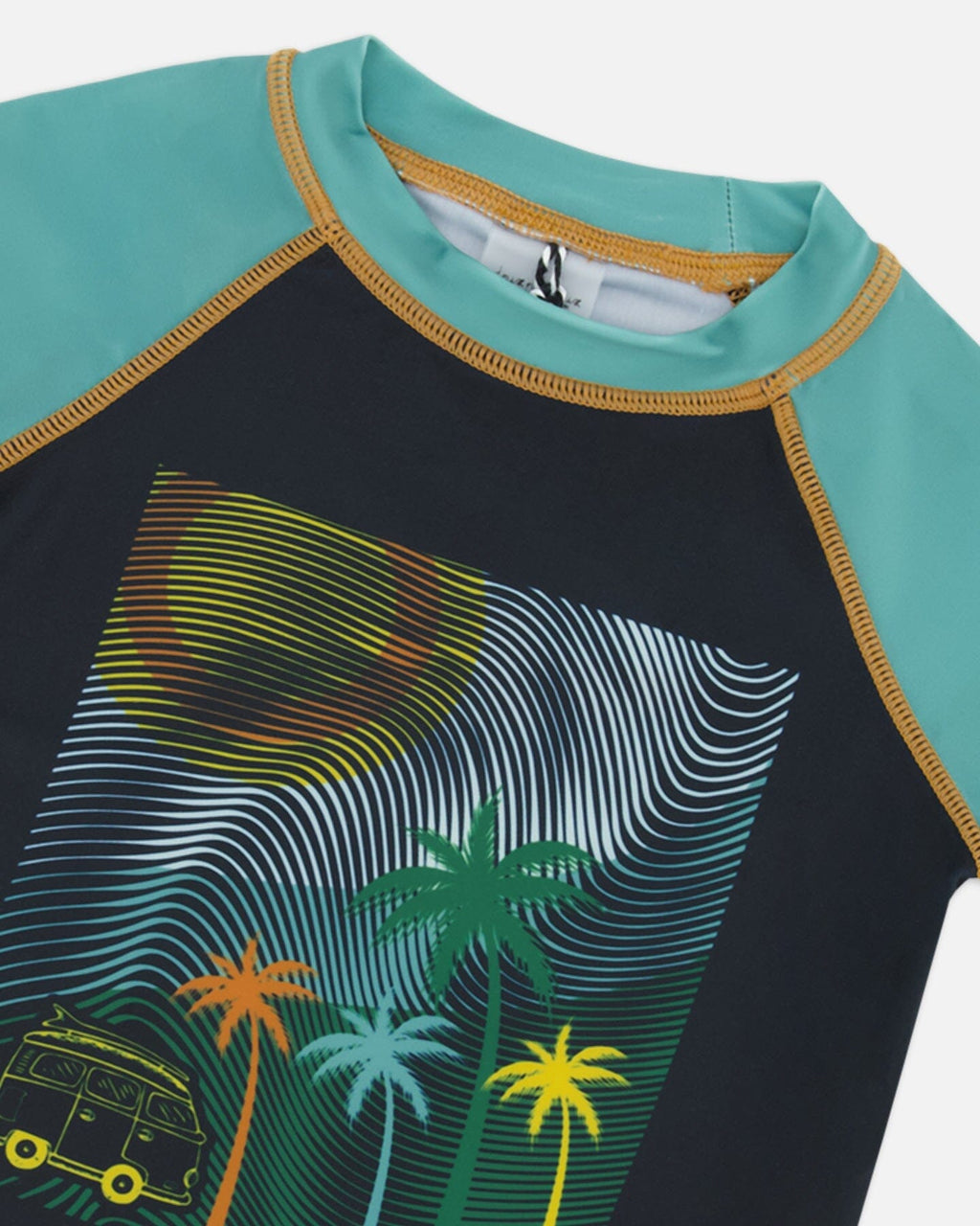 Short Sleeve Rashguard With Print Black : Rashguard à manches courtes imprimé noir
