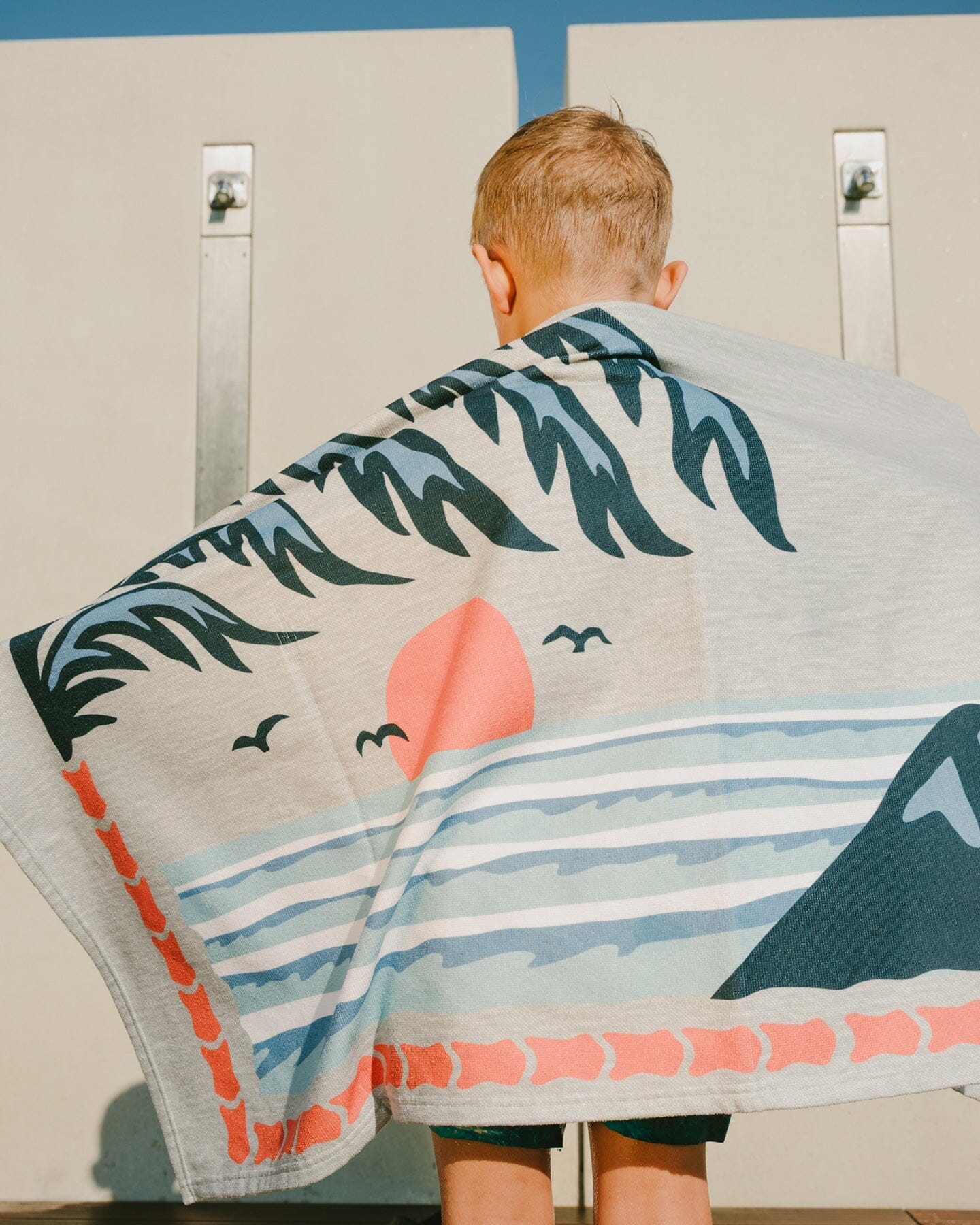 Beach Towel Gray : Serviette de plage grise