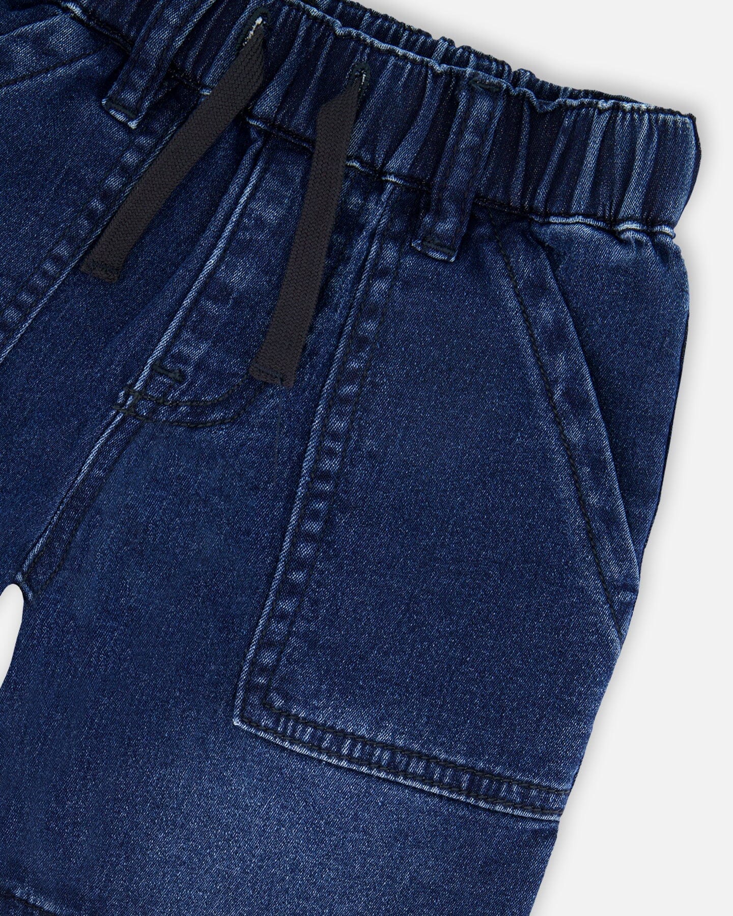 French Terry Navy Blue Denim Shorts : Short en denim bleu marine French Terry