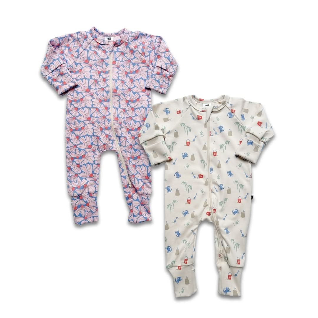 Bamboo Baby Zipper Footed Onesie | Saltwater Floral Grenouillère bébé en bambou avec fermeture éclair et pieds | Motif floral marin: