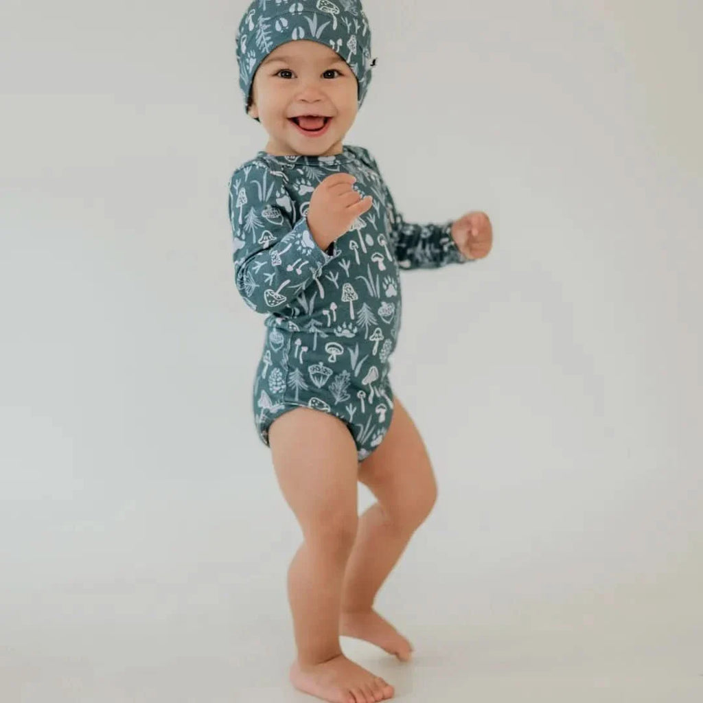 Baby Long-Sleeve Bamboo Onesie | Travel : Grenouillère bébé à manches longues en bambou | Voyage